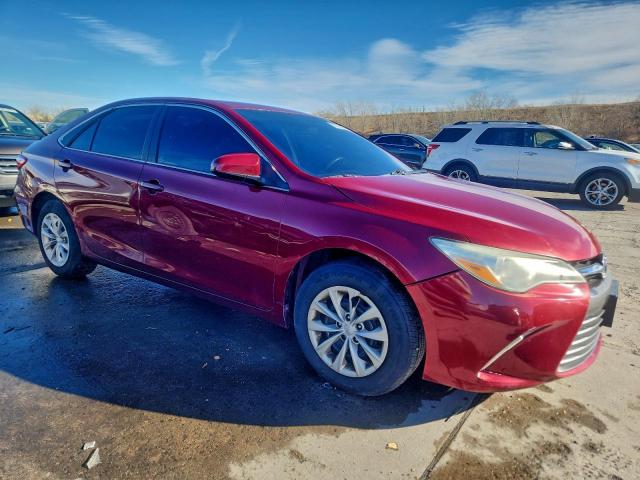 Toyota Camry Le Image 3