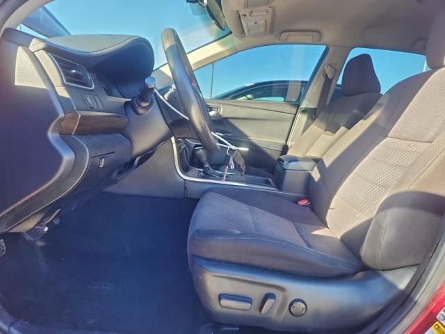 Toyota Camry Le Image 11