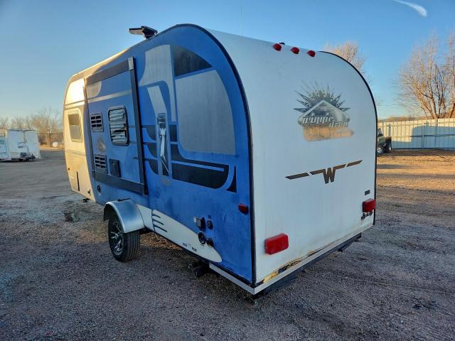 Winnebago Trailer Image 5