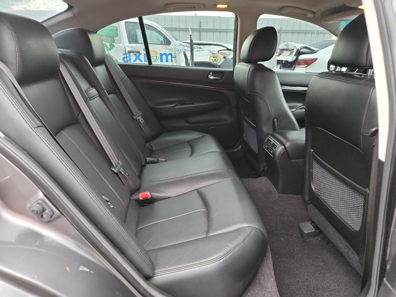 INFINITI G37 Image 7