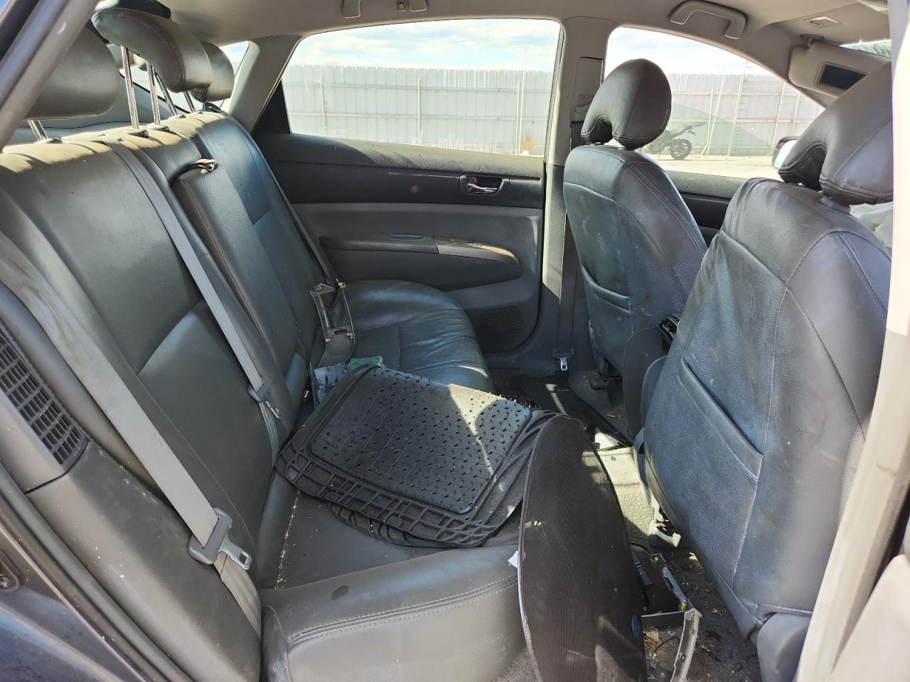 Toyota Prius Image 8