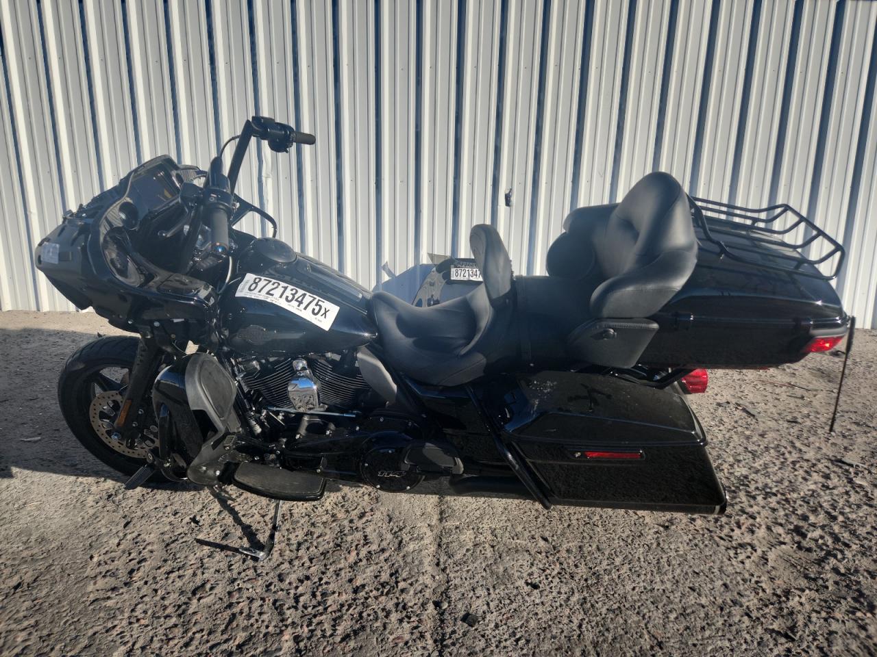 Harley-Davidson Fltrk Image 9