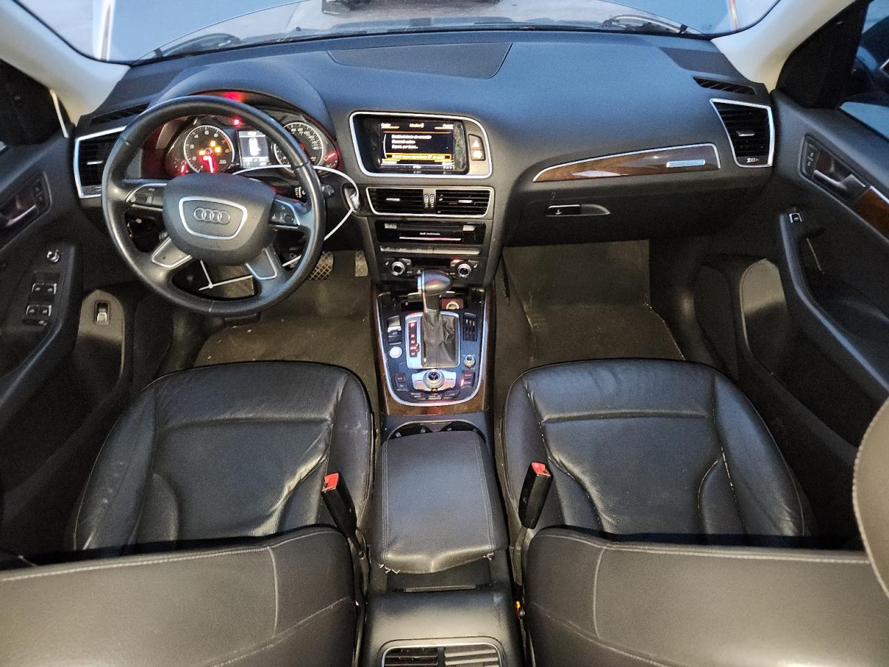 Audi Q5 Premium Plus Image 8