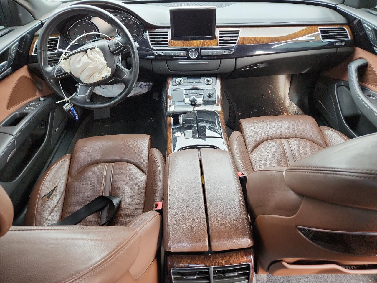 Audi A8 L Quattro Image 11