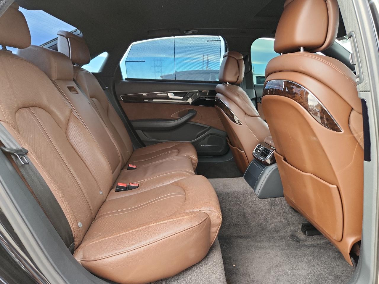 Audi A8 L Quattro Image 8