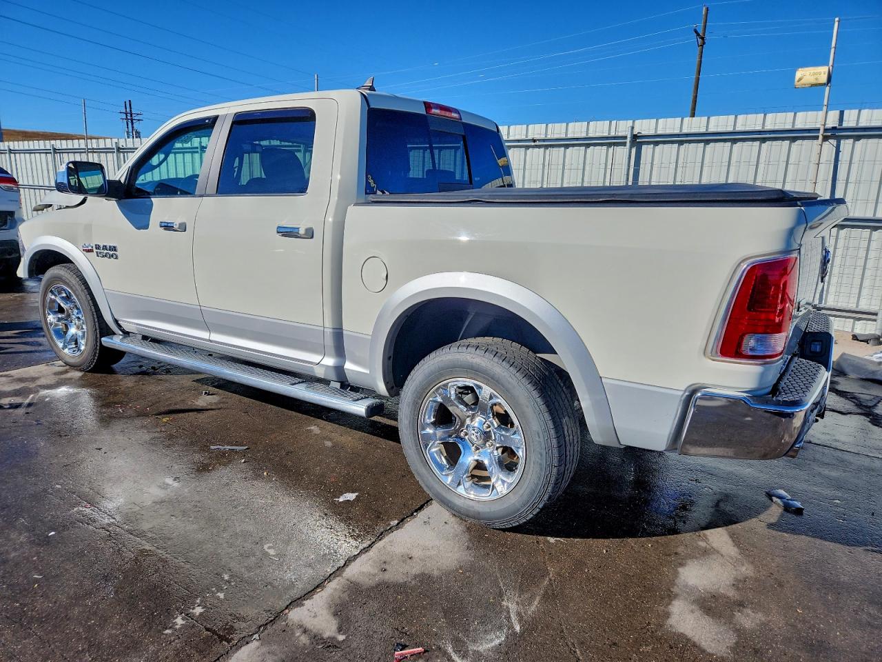 Ram 1500 Laramie Image 10