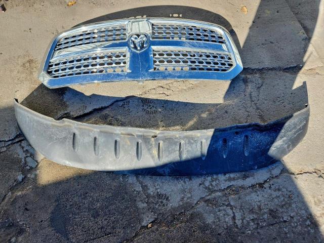 Ram 1500 Laramie Image 12