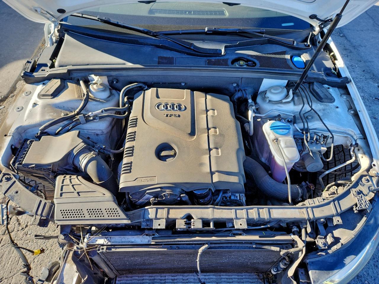 Audi A4 Premium S-line Image 5