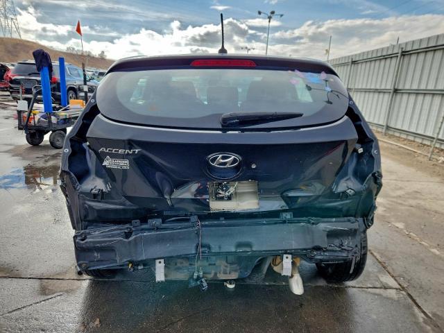 Hyundai ACCENT Gls Image 3