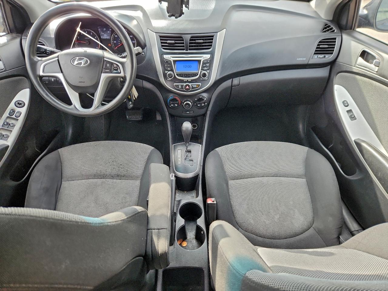 Hyundai ACCENT Gls Image 6