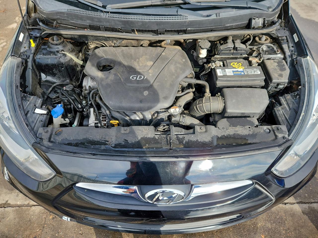 Hyundai ACCENT Gls Image 12