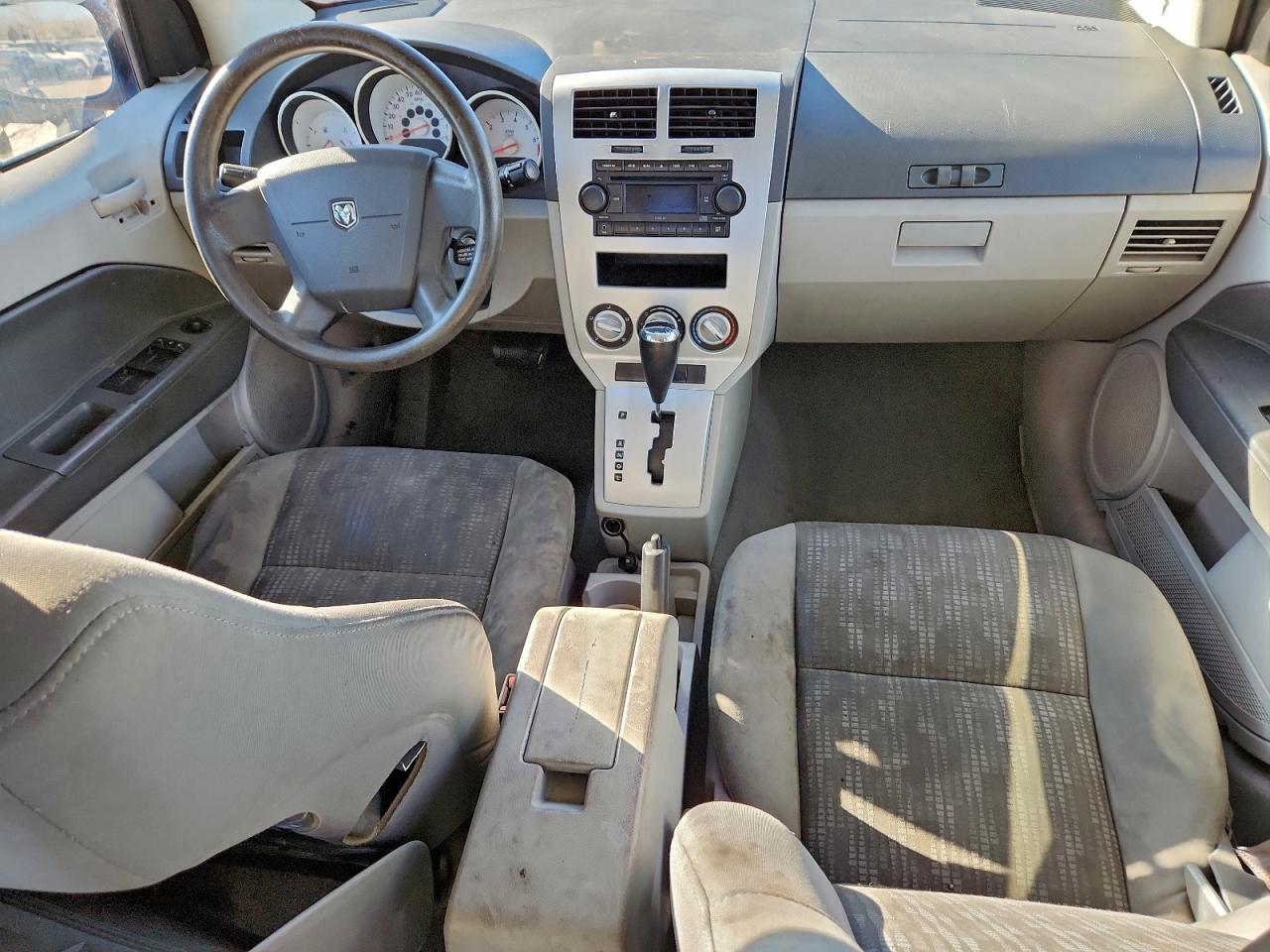 Dodge Caliber Sxt Image 5