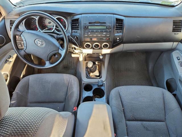 Toyota Tacoma Access Cab Image 2
