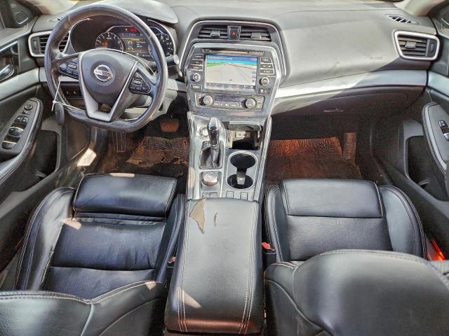 Nissan Maxima 3.5s Image 12