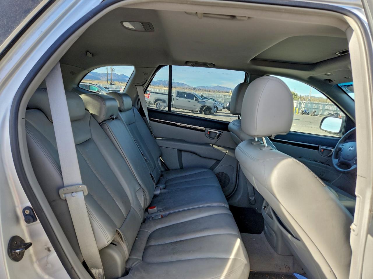 Hyundai SANTA FE Se Image 13