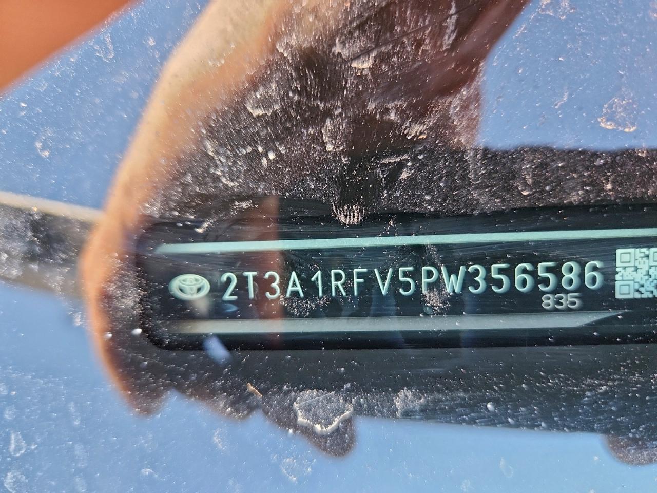 Toyota RAV4 Xle Premium Image 8