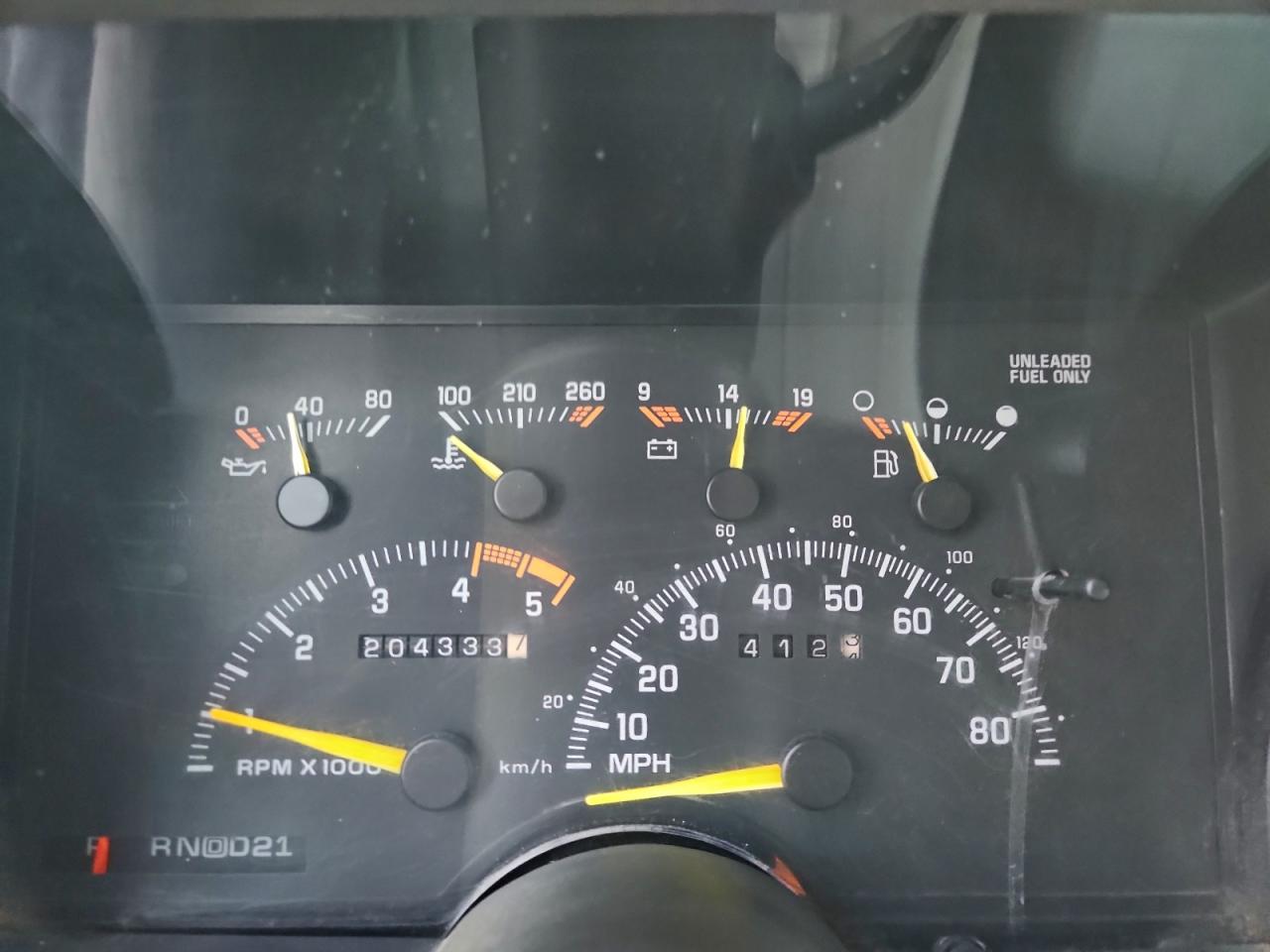 Chevrolet Suburban K1500 Image 4