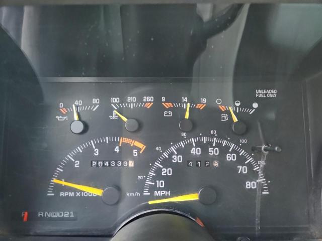 Chevrolet Suburban K1500 Image 4