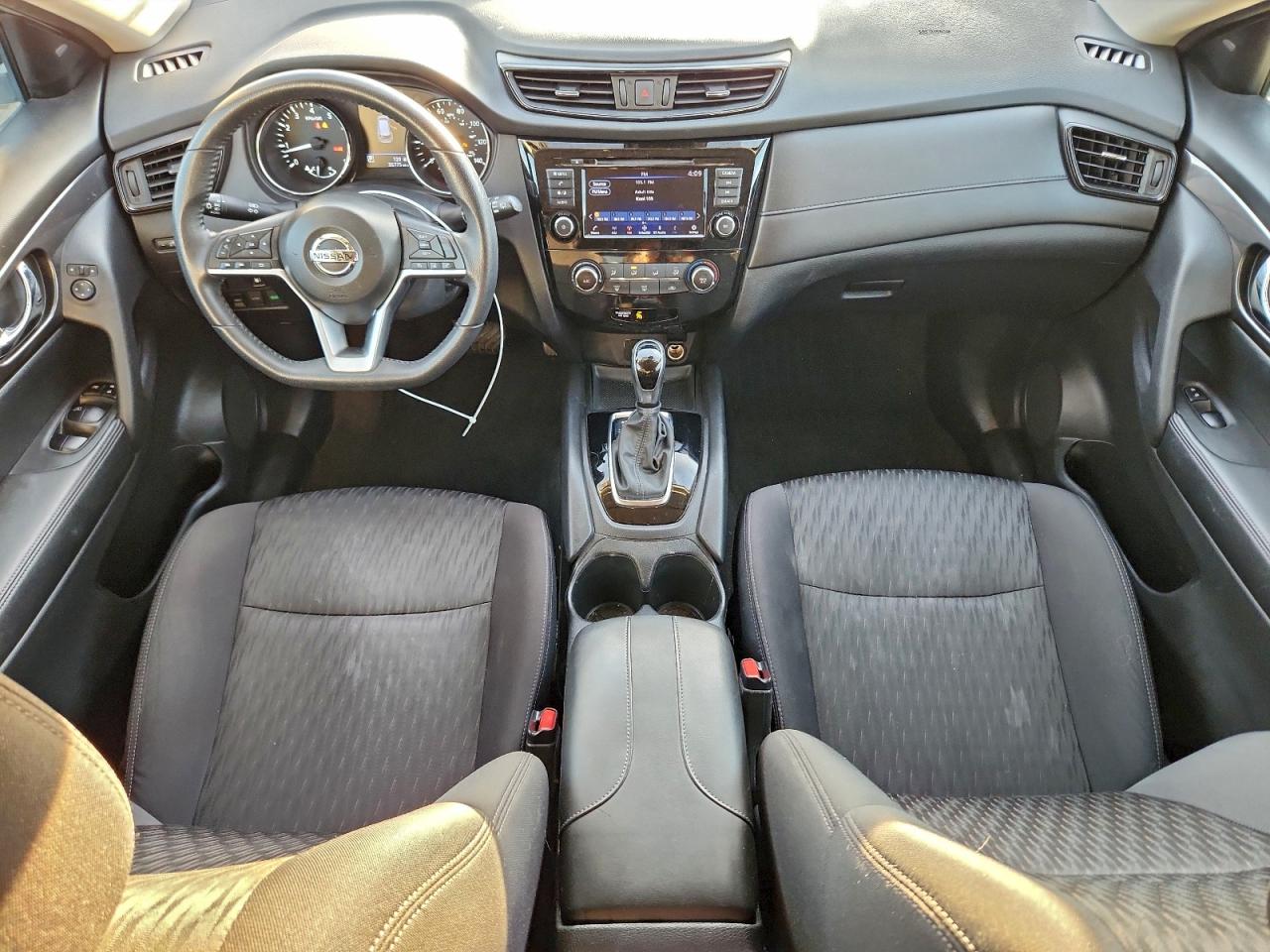 Nissan Rogue S Image 6