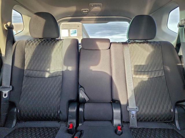 Nissan Rogue S Image 9