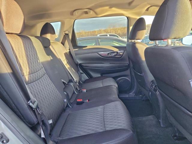 Nissan Rogue S Image 10