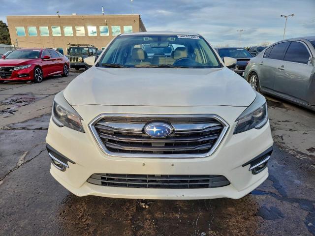 Subaru Legacy 2.5i Limited Image 10