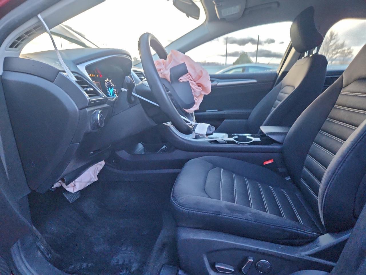 Ford Fusion Se Image 5