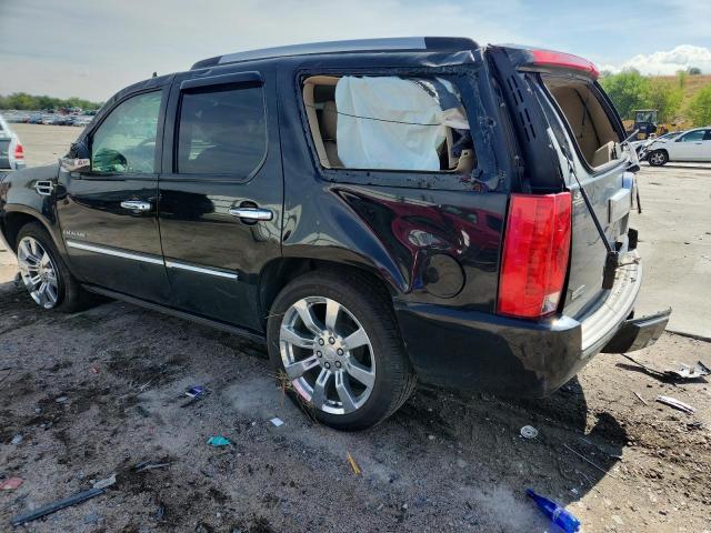 Cadillac Escalade Luxury Image 2