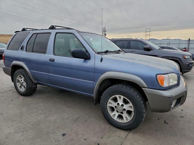 Nissan Pathfinder Le Image 3