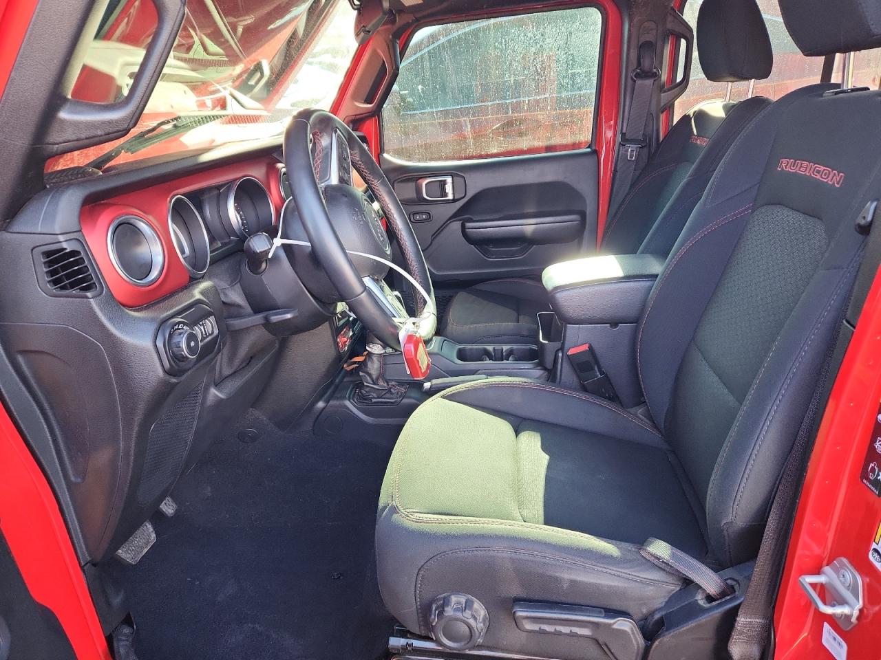 Jeep Wrangler Rubicon Image 13