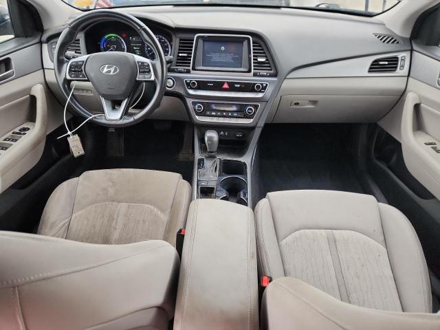 Hyundai SONATA Hybrid Image 8