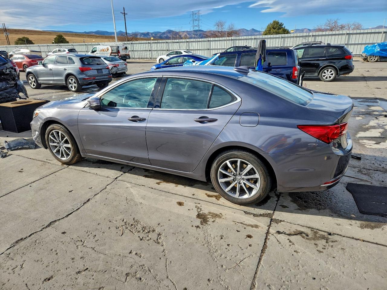 Acura TLX Image 12