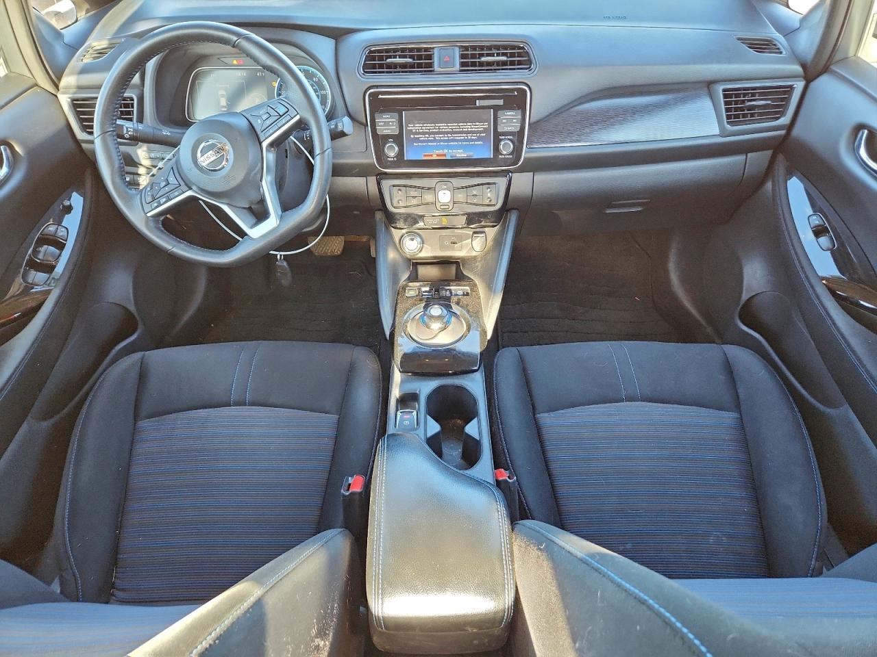 Nissan LEAF S Image 8