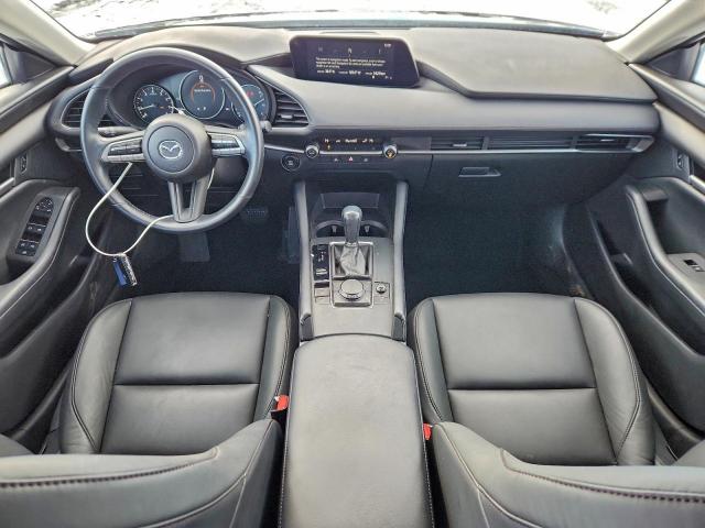 Mazda 3 Select Image 8