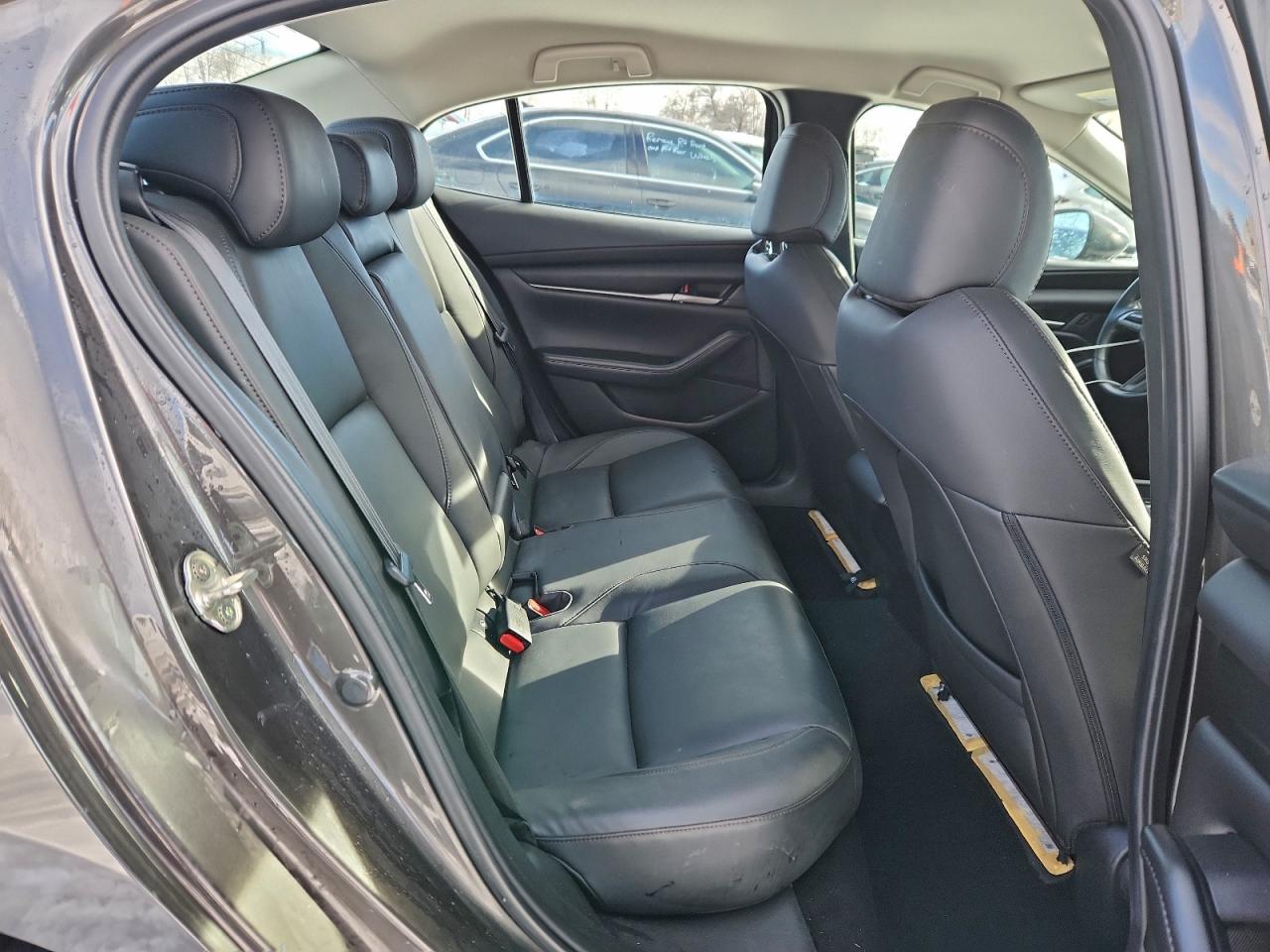 Mazda 3 Select Image 9