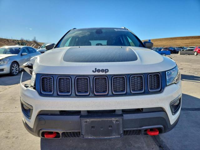 Jeep Compass Trailhawk Image 8
