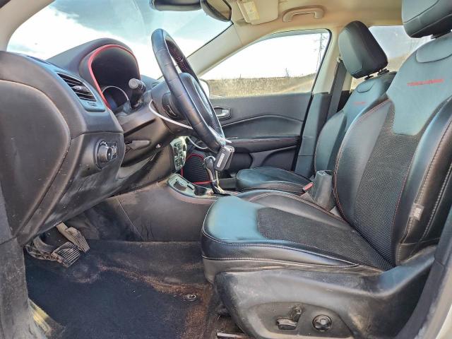 Jeep Compass Trailhawk Image 10