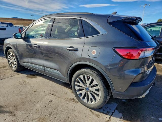 Ford Escape Titanium Image 2