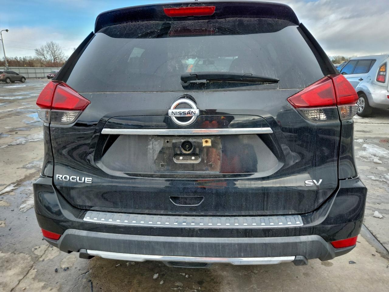Nissan Rogue S Image 6