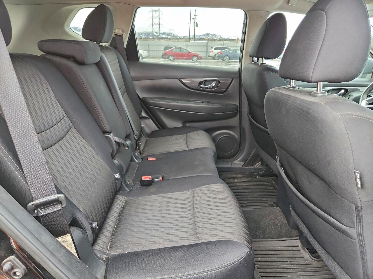 Nissan Rogue S Image 11