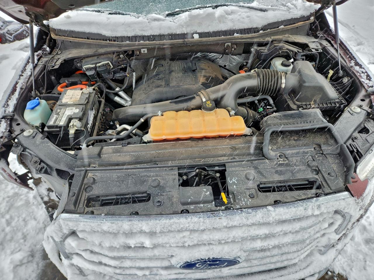 Ford F-150 Supercrew Image 8