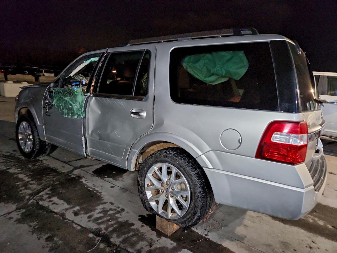 Ford Expedition Limited Image 3