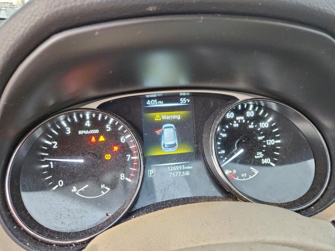 Nissan Rogue S Image 6