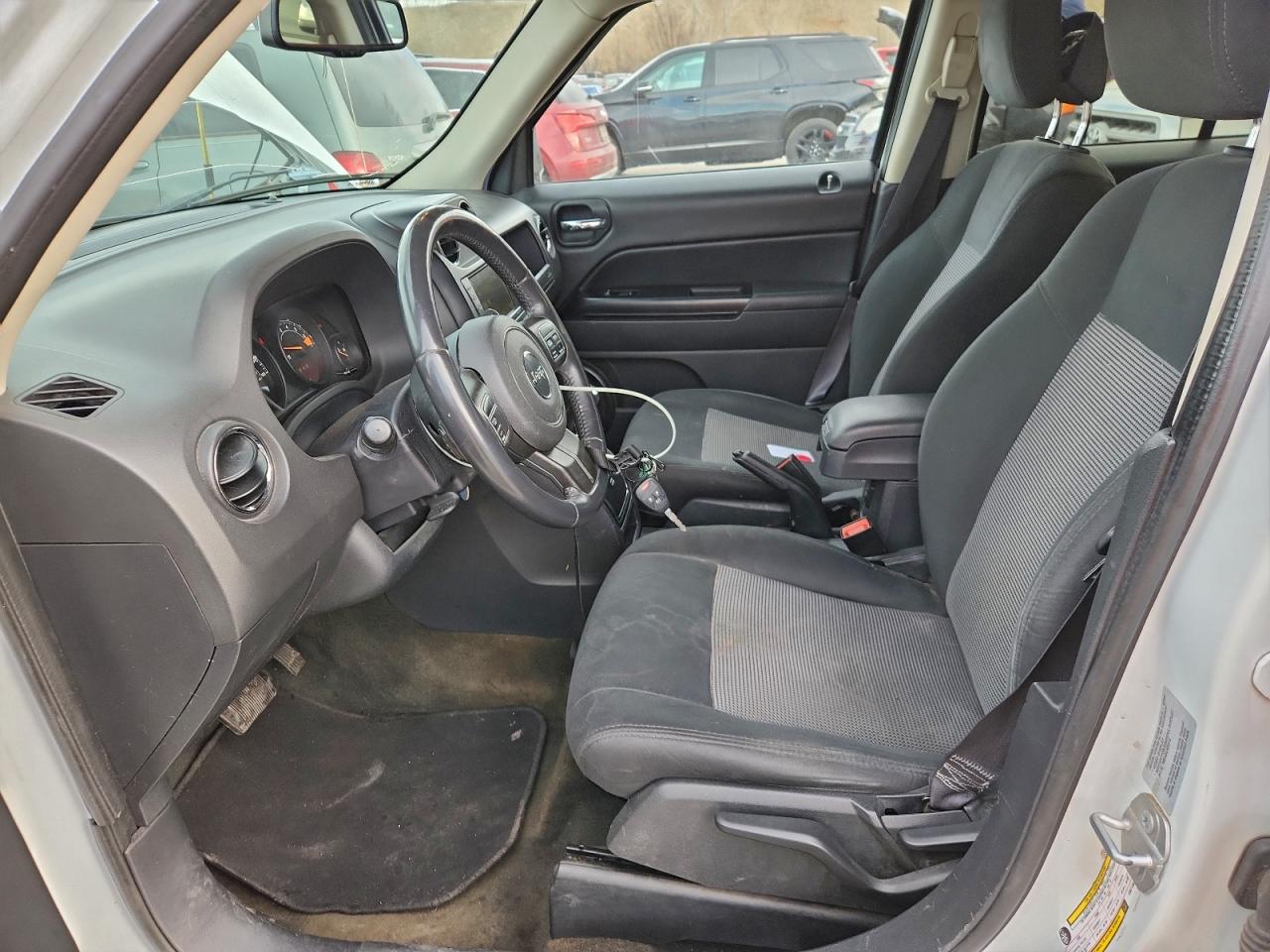 Jeep Patriot Latitude Image 7