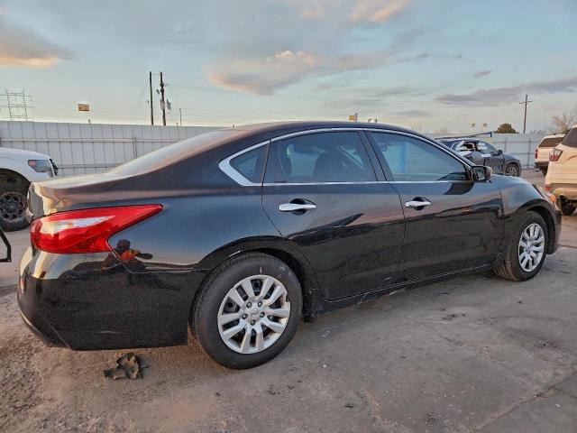 Nissan Altima 2.5 Image 11