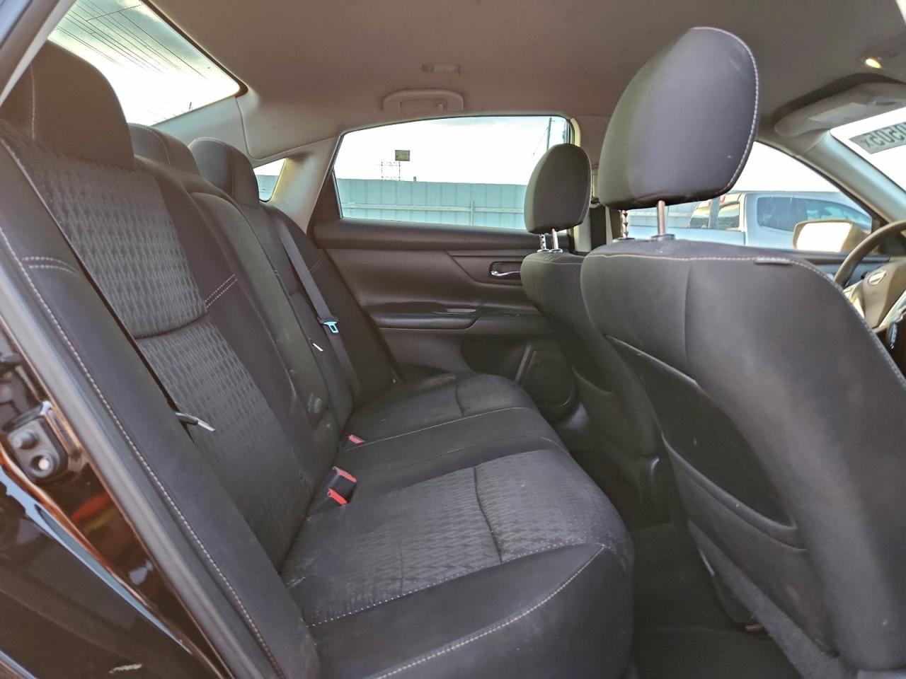 Nissan Altima 2.5 Image 9