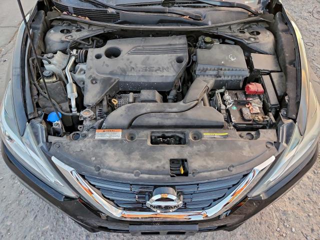 Nissan Altima 2.5 Image 8