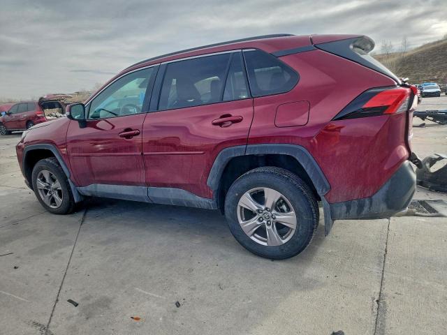 Toyota RAV4 Xle Image 3