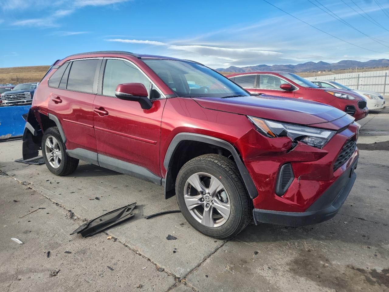 Toyota RAV4 Xle Image 2