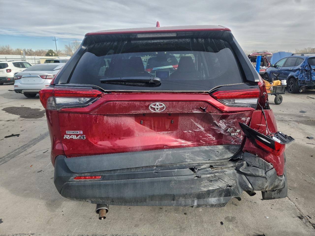 Toyota RAV4 Xle Image 12